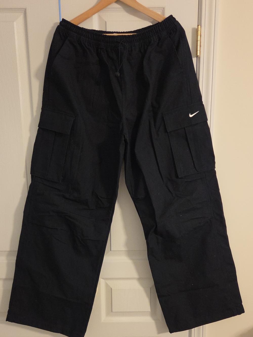 Nike Black Cargo Pants with Cargo Flaps